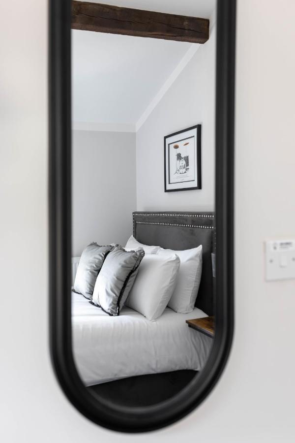 Modern & Stylish Home At The Corner Of Famous Penny Lane In Liverpool Esterno foto