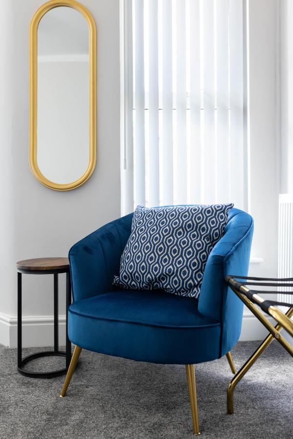 Modern & Stylish Home At The Corner Of Famous Penny Lane In Liverpool Esterno foto